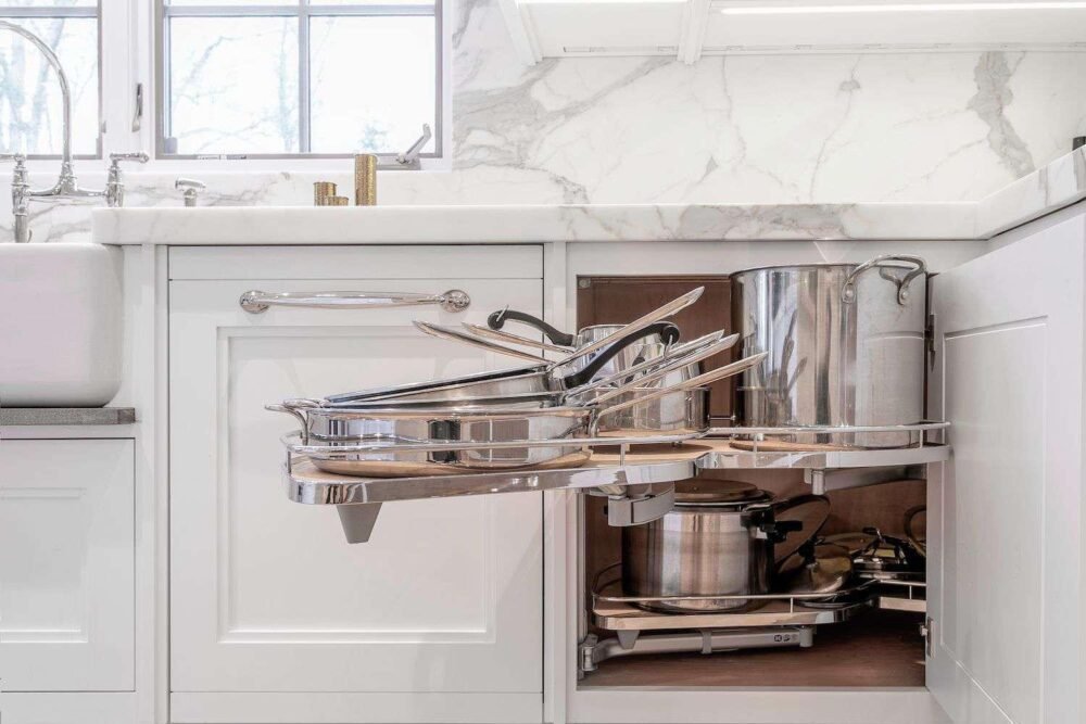 Corner Pull Out Cupboard Organizer