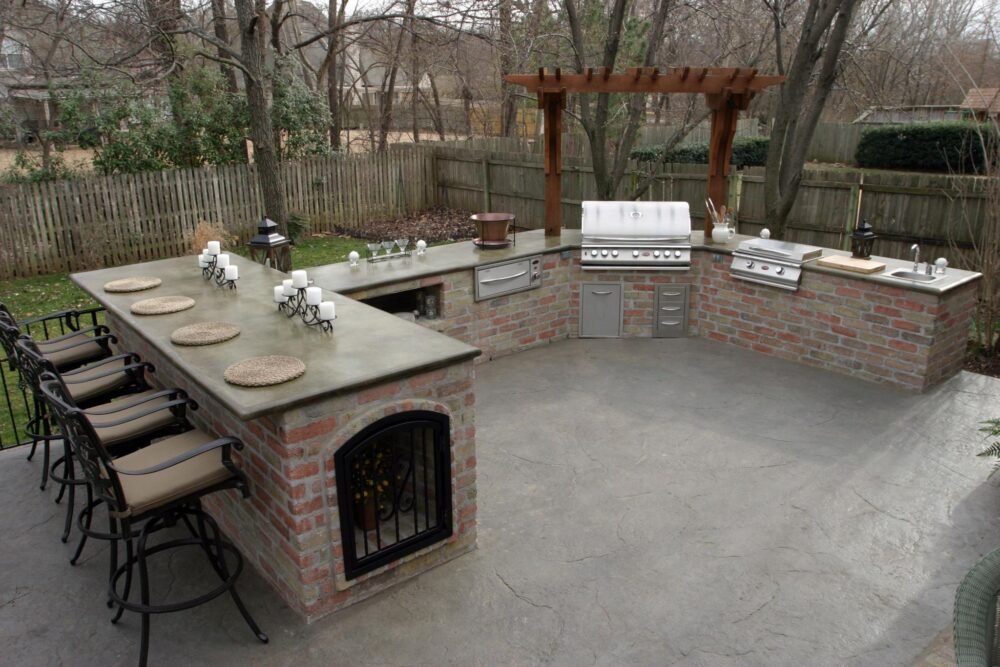 Outdoor Kitchen U Shape Marble Brick